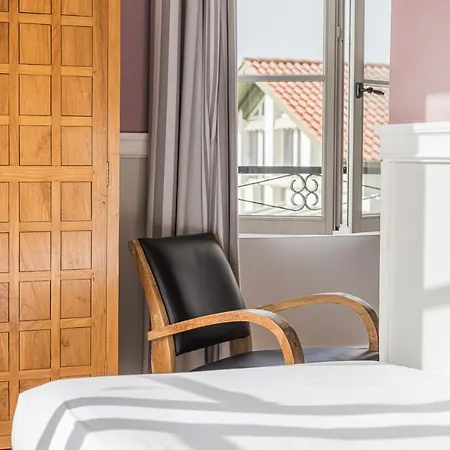 Saint Julien 3* Біарріц