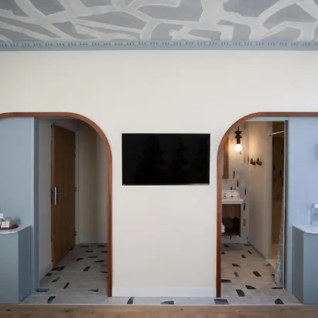 Saint Julien 3* بياريتز