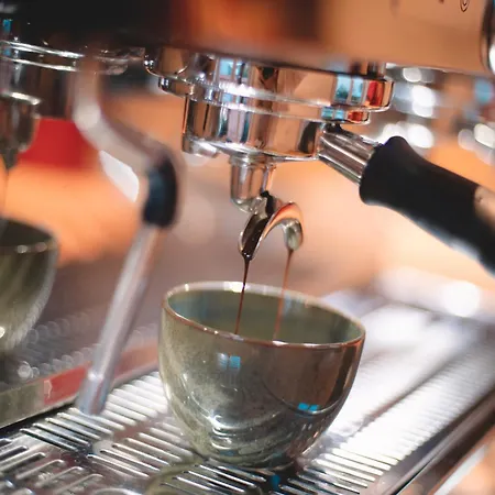 Saint Julien فندق 3*