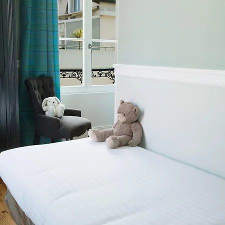 Saint Julien 3* بياريتز