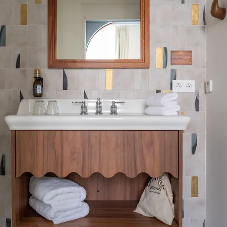 Saint Julien بياريتز